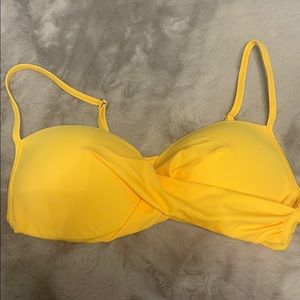 Cupshe yellow push up swim suit top never worn